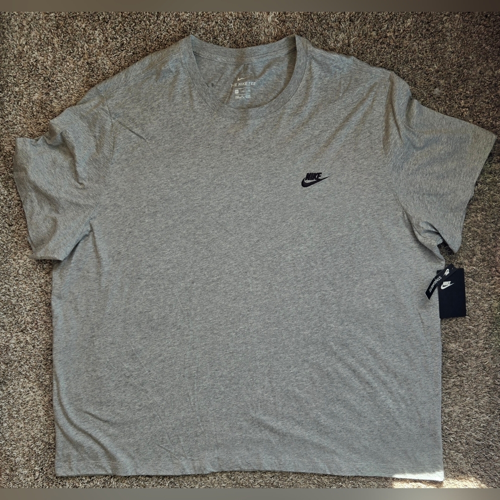 Nike Big And Tall Men's Classic Gray Short Sleeve Tee Size 4XL